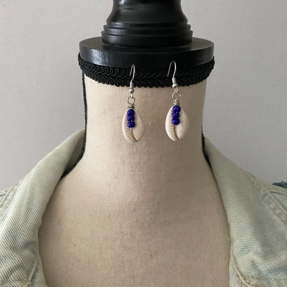 New Handmade Shell Earrings - Picture 3 of 5
